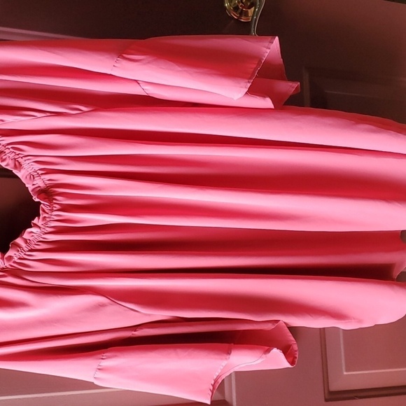 Violet and Claire coral top gathered neck wing sleeve size 3X - Picture 8 of 9